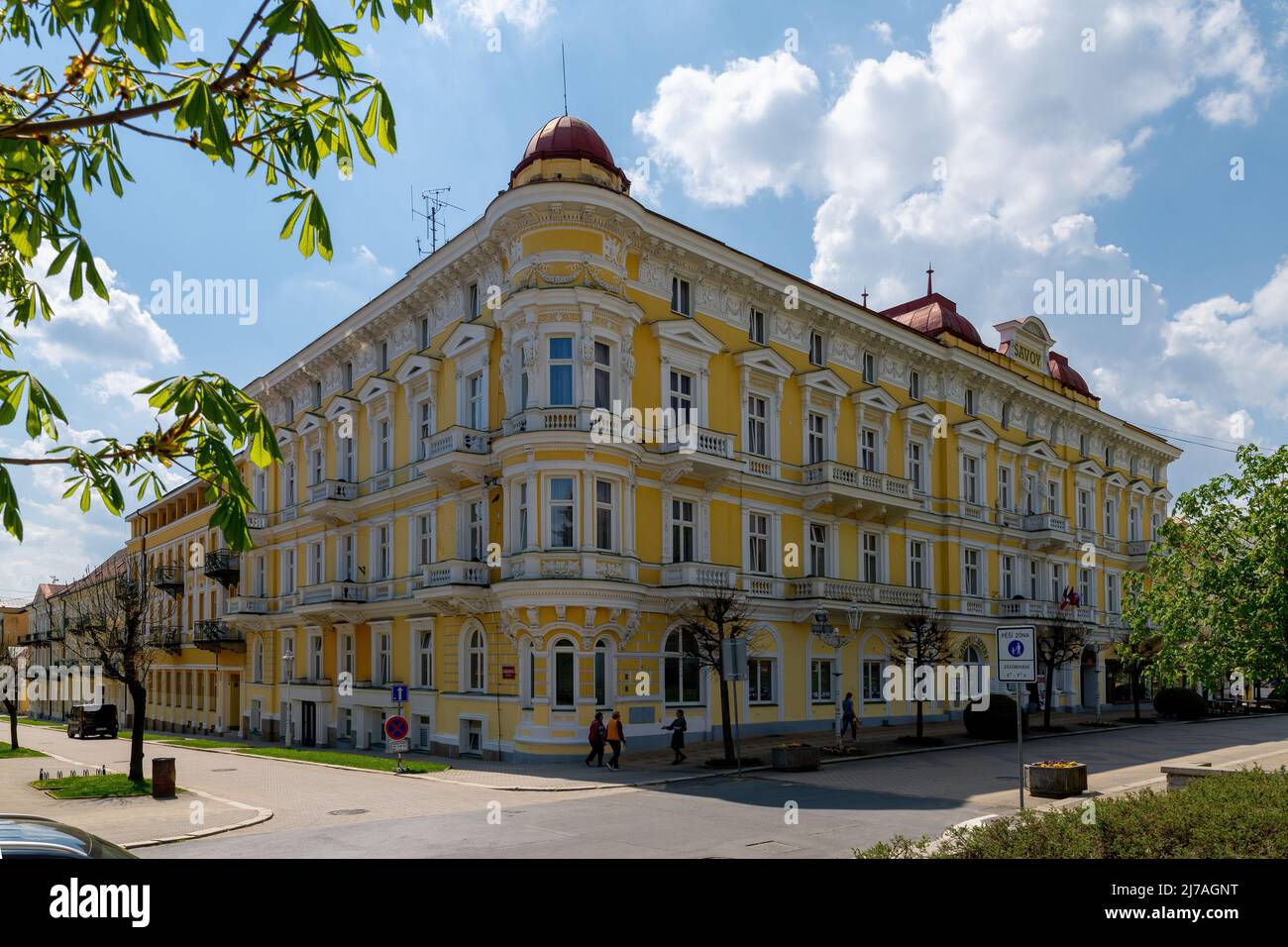 Photographie de l'hôtel Savoy au centre de la petite ville thermale tchèque Frantiskovy Lazne (Franzensbad) Banque D'Images