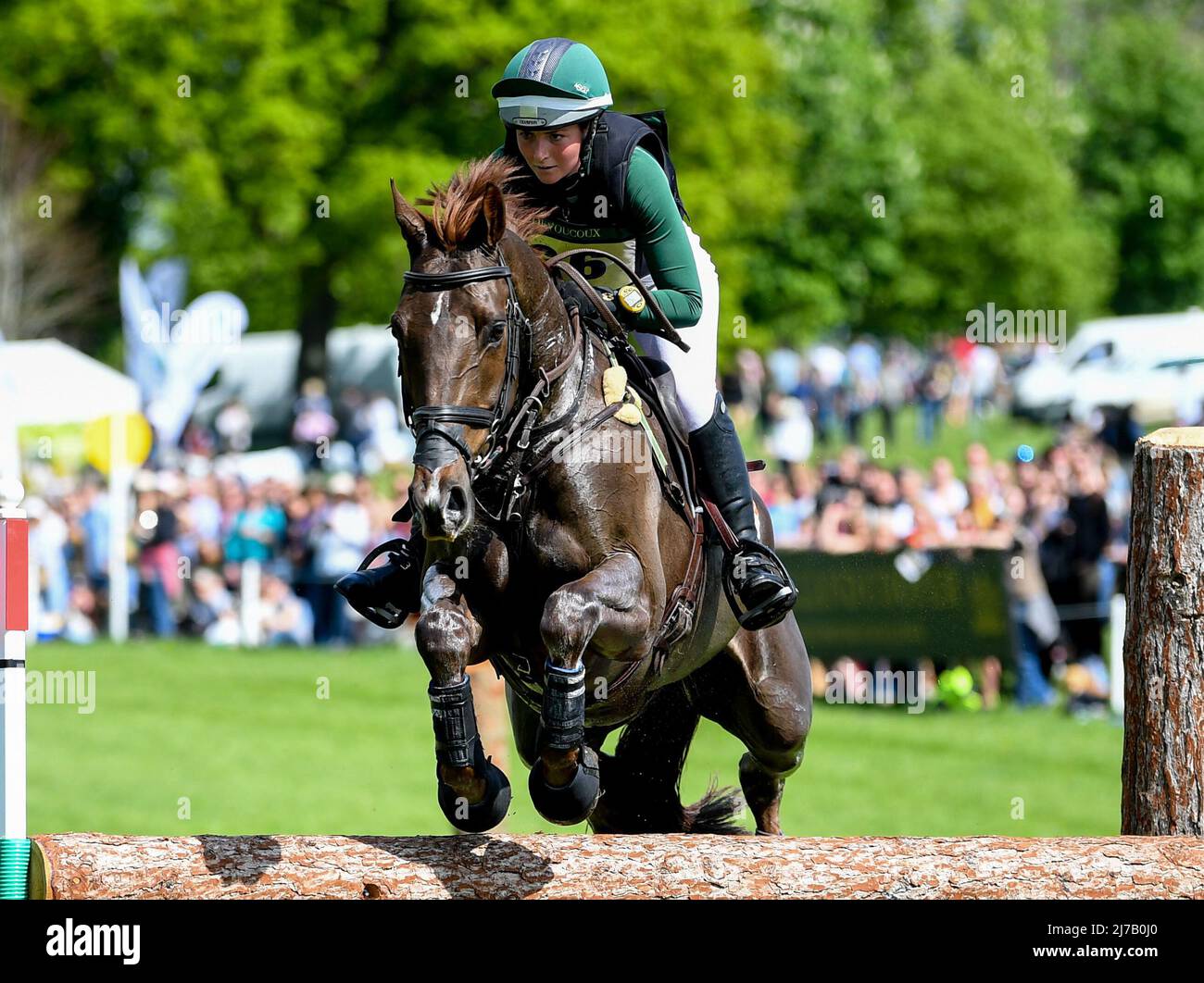 Badminton Estate, Gloucestershire, Royaume-Uni. 7th mai 2022. Susie Berry Riding JOHN THE BULL pendant l'essai de cross-country le quatrième jour des 2022 épreuves de badminton Horse Credit: Action plus Sports/Alamy Live News Banque D'Images