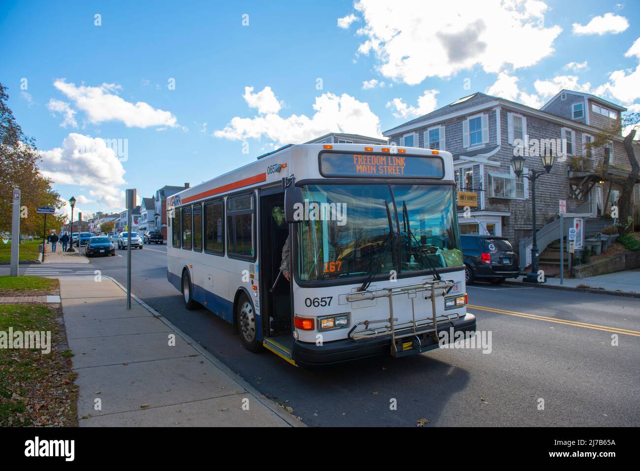 GATRA (Greater Attleboro Taunton Regional Transit Authority) bus sur court Street dans le centre-ville historique de Plymouth, Massachusetts ma, Etats-Unis. Banque D'Images