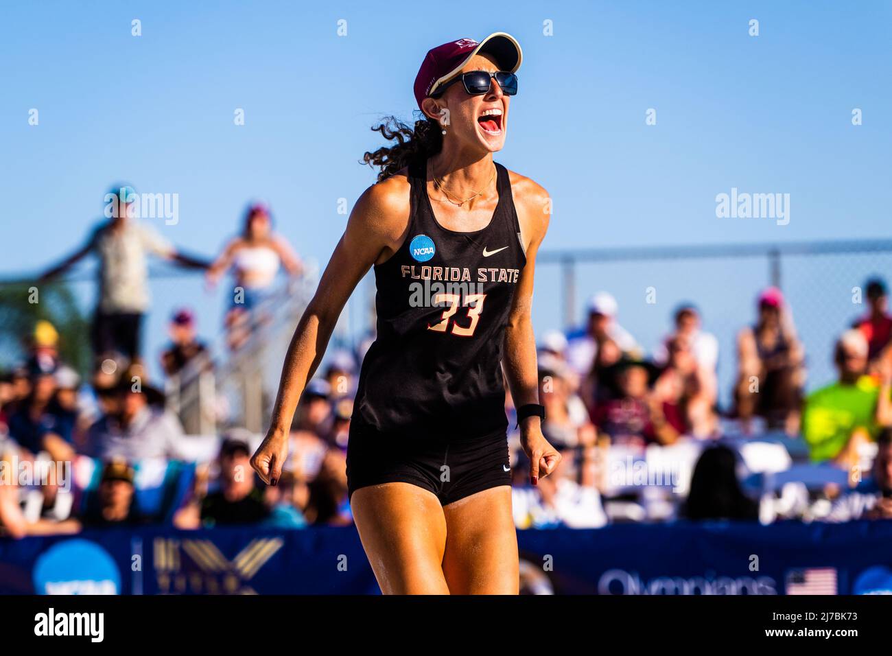 7 mai 2022, Gulf Shores, Alabama, États-Unis : MADISON KIRPATRICK (33) célèbre lors du tournoi de Beach volley double entre l'État de Floride et LMU. (Image de crédit : © Matthew Smith/ZUMA Press Wire) Banque D'Images