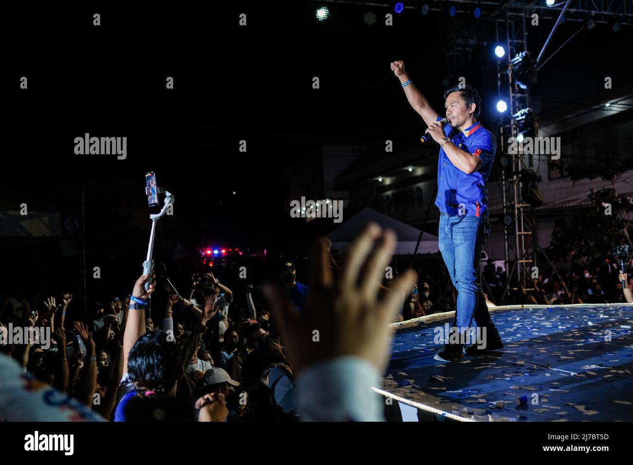 6 mai 2022, Singapour, Singapour, Singapour: Le sénateur MANNY PACQUIAO, candidat à la présidence, s'adresse à la foule lors de son rallye de campagne à Cebu City, Philippines, le 6 mai 2022. (Image de crédit : © Maverick ASIO/ZUMA Press Wire) Banque D'Images