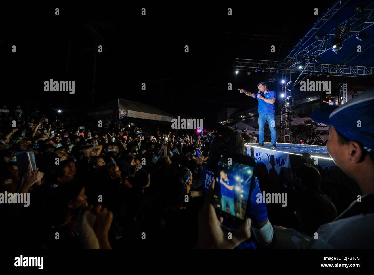 6 mai 2022, Singapour, Singapour, Singapour: Le sénateur MANNY PACQUIAO, candidat à la présidence, s'adresse à la foule lors de son rallye de campagne à Cebu City, Philippines, le 6 mai 2022. (Image de crédit : © Maverick ASIO/ZUMA Press Wire) Banque D'Images