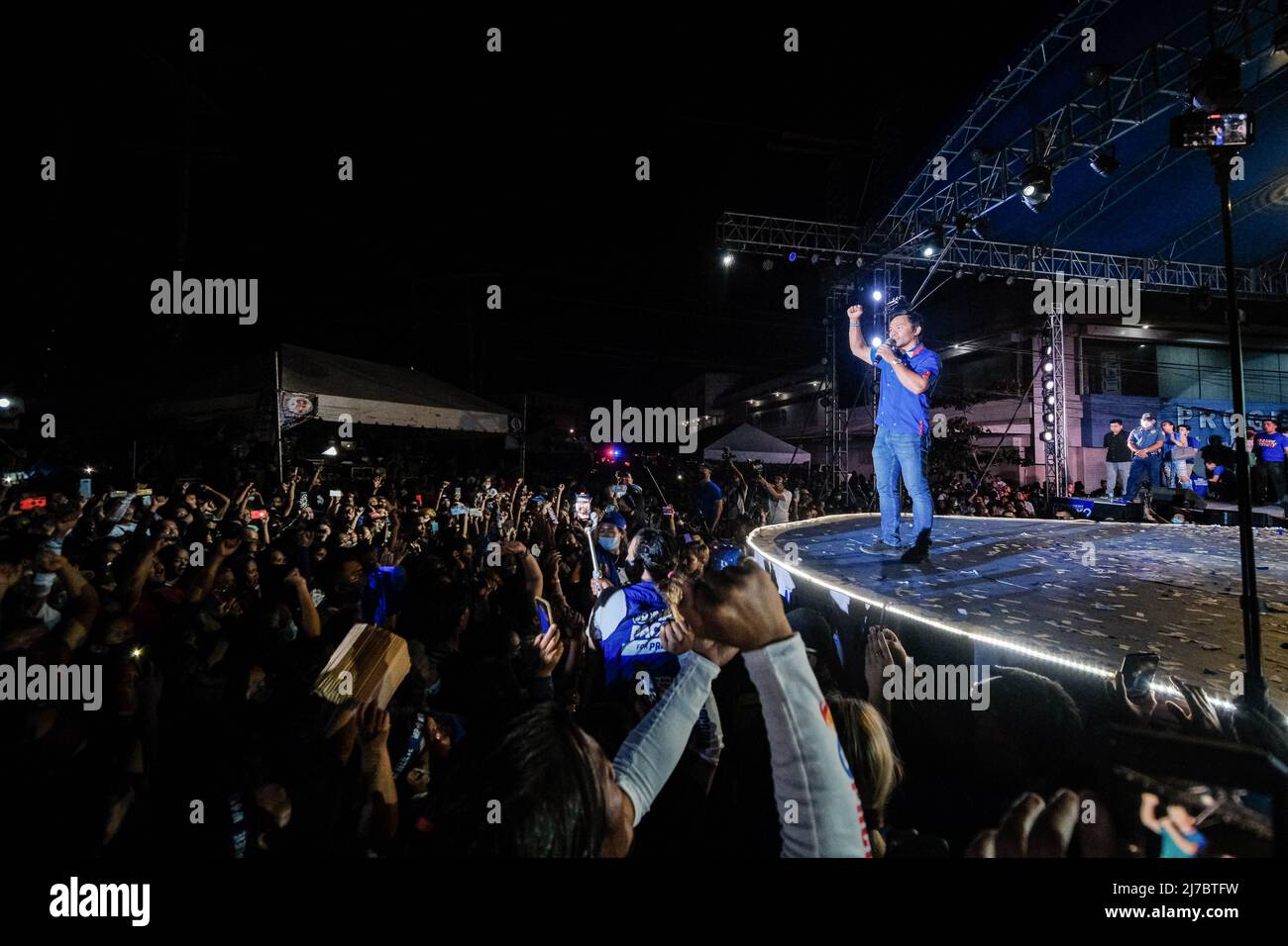 6 mai 2022, Singapour, Singapour, Singapour: Le sénateur MANNY PACQUIAO, candidat à la présidence, s'adresse à la foule lors de son rallye de campagne à Cebu City, Philippines, le 6 mai 2022. (Image de crédit : © Maverick ASIO/ZUMA Press Wire) Banque D'Images