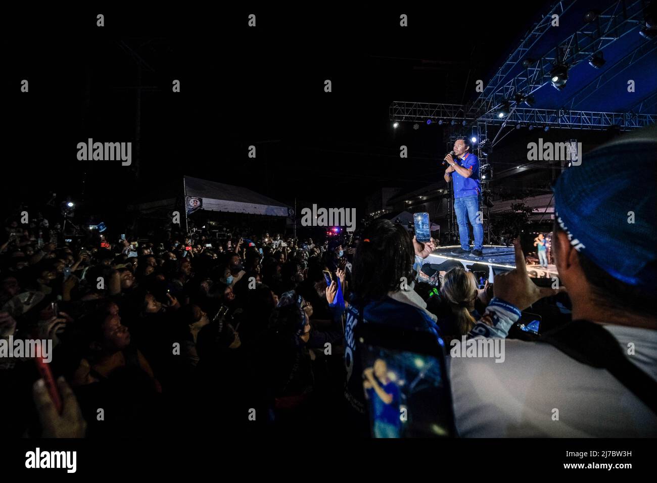 6 mai 2022, Singapour, Singapour, Singapour: Le sénateur MANNY PACQUIAO, candidat à la présidence, s'adresse à la foule lors de son rallye de campagne à Cebu City, Philippines, le 6 mai 2022. (Image de crédit : © Maverick ASIO/ZUMA Press Wire) Banque D'Images