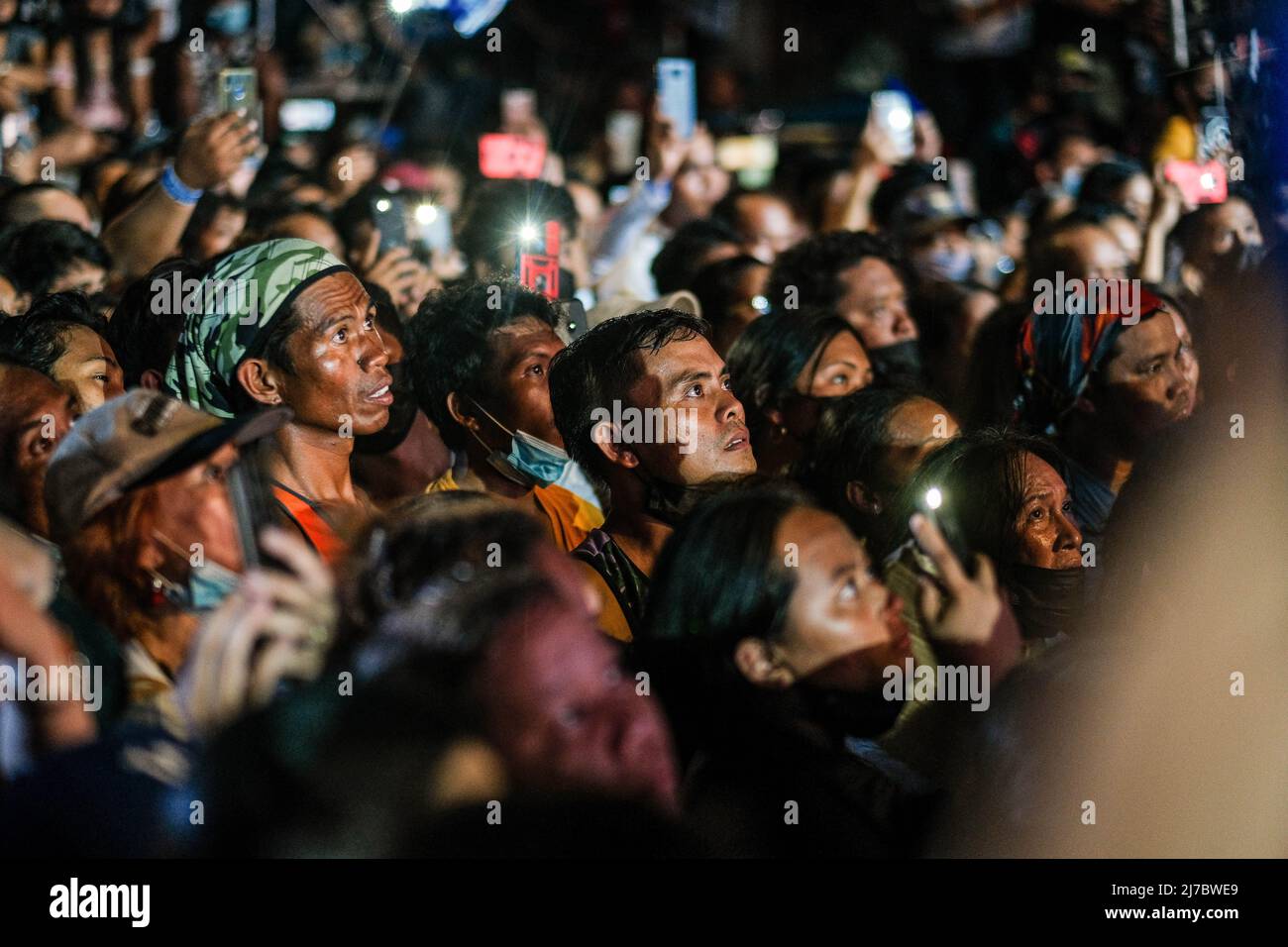6 mai 2022, Singapour, Singapour, Singapour : les partisans du candidat à la présidence, le sénateur MANNY PACQUIAO, se réunissent lors d'un rassemblement de campagne à Cebu City, Philippines, le 6 mai 2022. (Image de crédit : © Maverick ASIO/ZUMA Press Wire) Banque D'Images