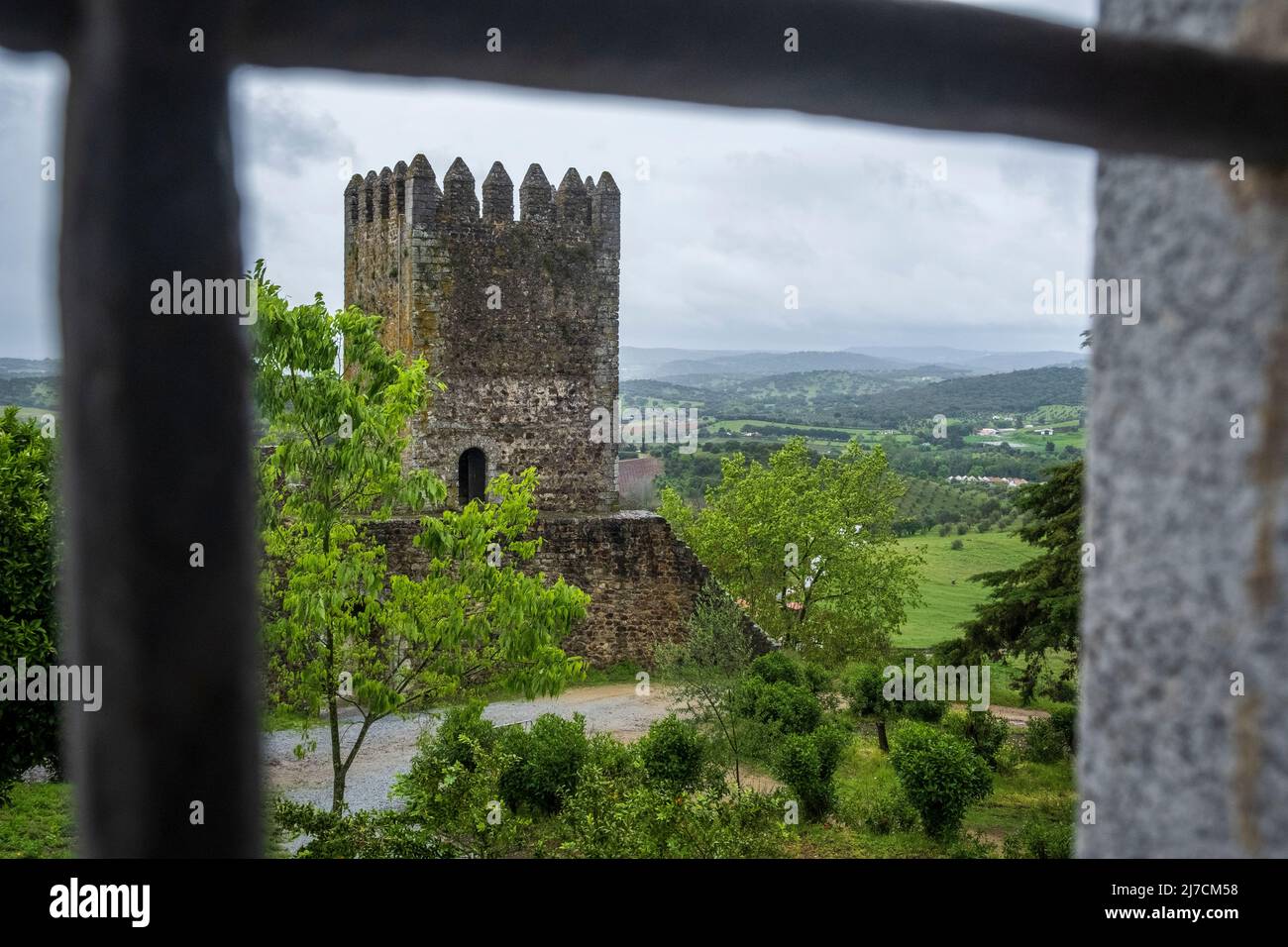 Les ruines du château de Montemor, Portugal Banque D'Images