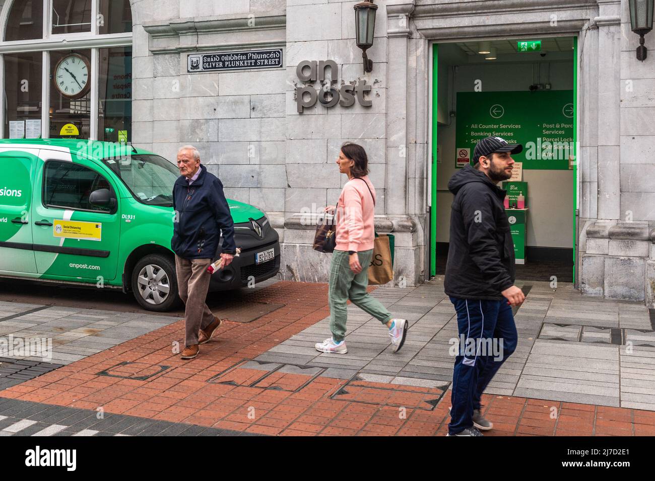 Un bureau de poste à Oliver Plunkett Street, Cork, Irlande. Banque D'Images