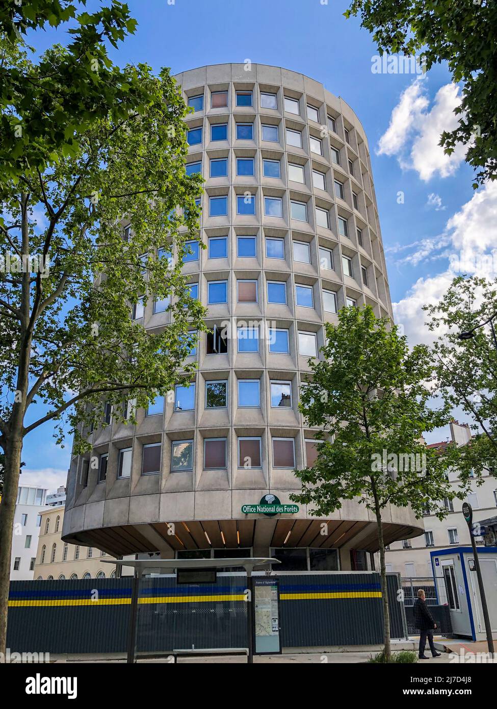 Paris, France, bâtiment de bureaux d'architecture moderne, Bureau National des forets, architecture et changement climatique, dépenses publiques en France Banque D'Images