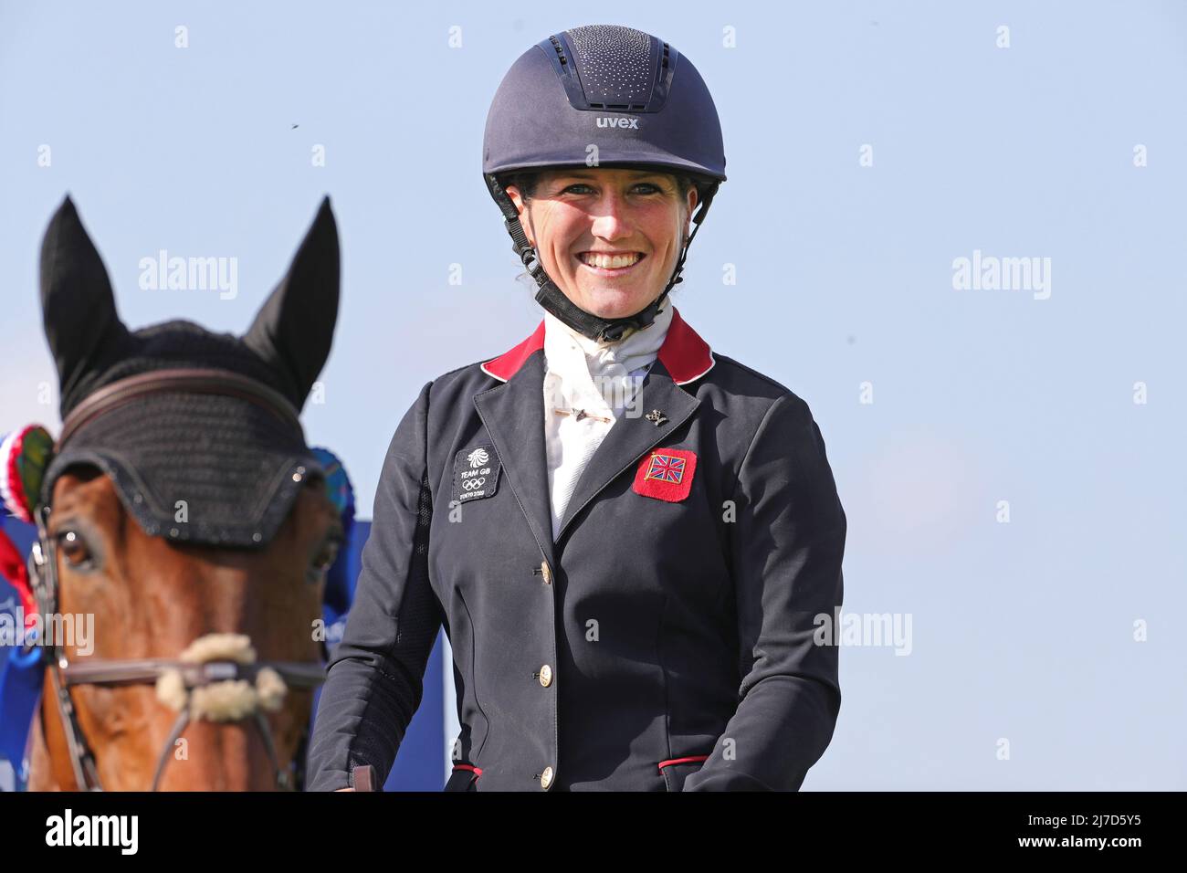 BADMINTON, Royaume-Uni, MAI 8th Laura Collett après avoir gagné Badminton 2022 pendant l'événement de saut de spectacle au Badminton Horse Trials, Badminton House, Badminton le dimanche 8th mai 2022. (Crédit : Jon Bromley | MI News) Banque D'Images