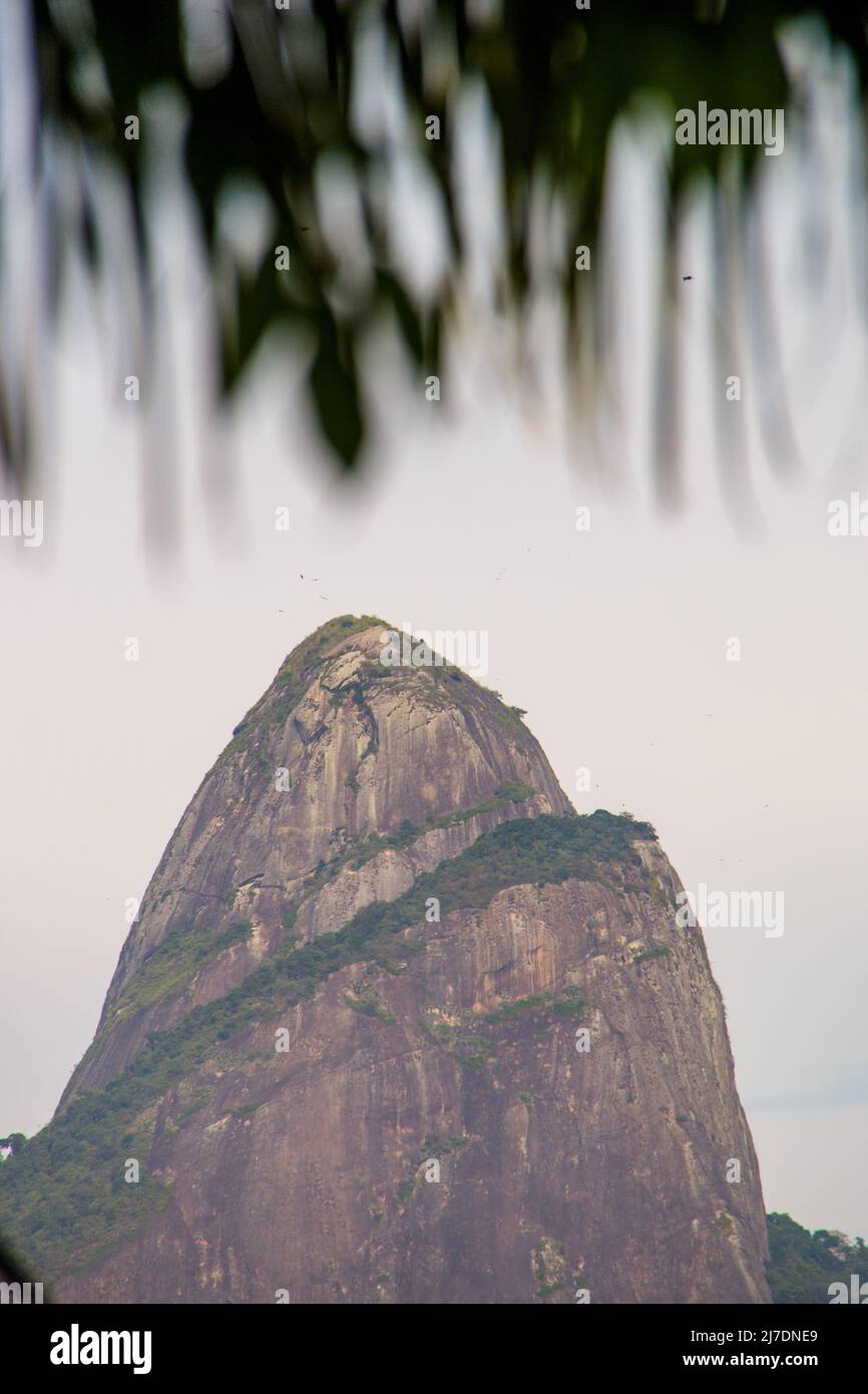 Two Hill Brother, vue de Rodrigo de Freitas Lagoon à Rio de Janeiro, Brésil. Banque D'Images