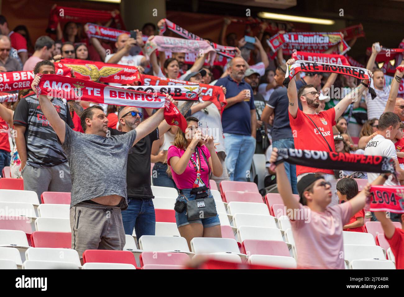 08 mai 2022. Lisbonne, Portugal. Supporters de Benfica pendant le match entre SL Benfica vs Sporting CP © Alexandre de Sousa/Alay Live News Banque D'Images