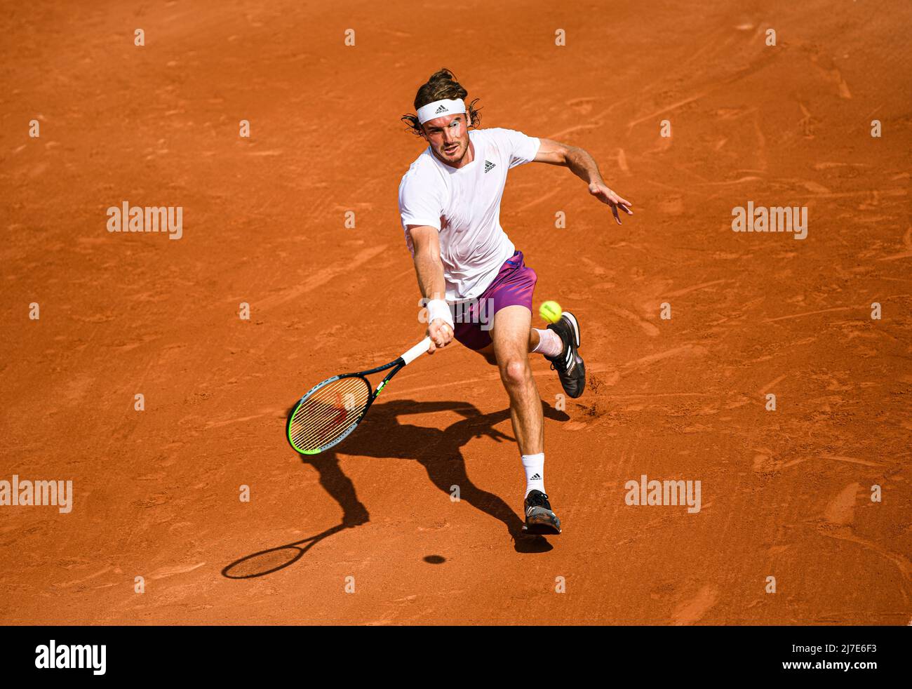 Stefanos Tsitsipas de Grèce lors de la deuxième manche à Roland-Garros (Open de France), Grand Chelem, tournoi de tennis le 2 juin 2021 à Roland-Garros sta Banque D'Images