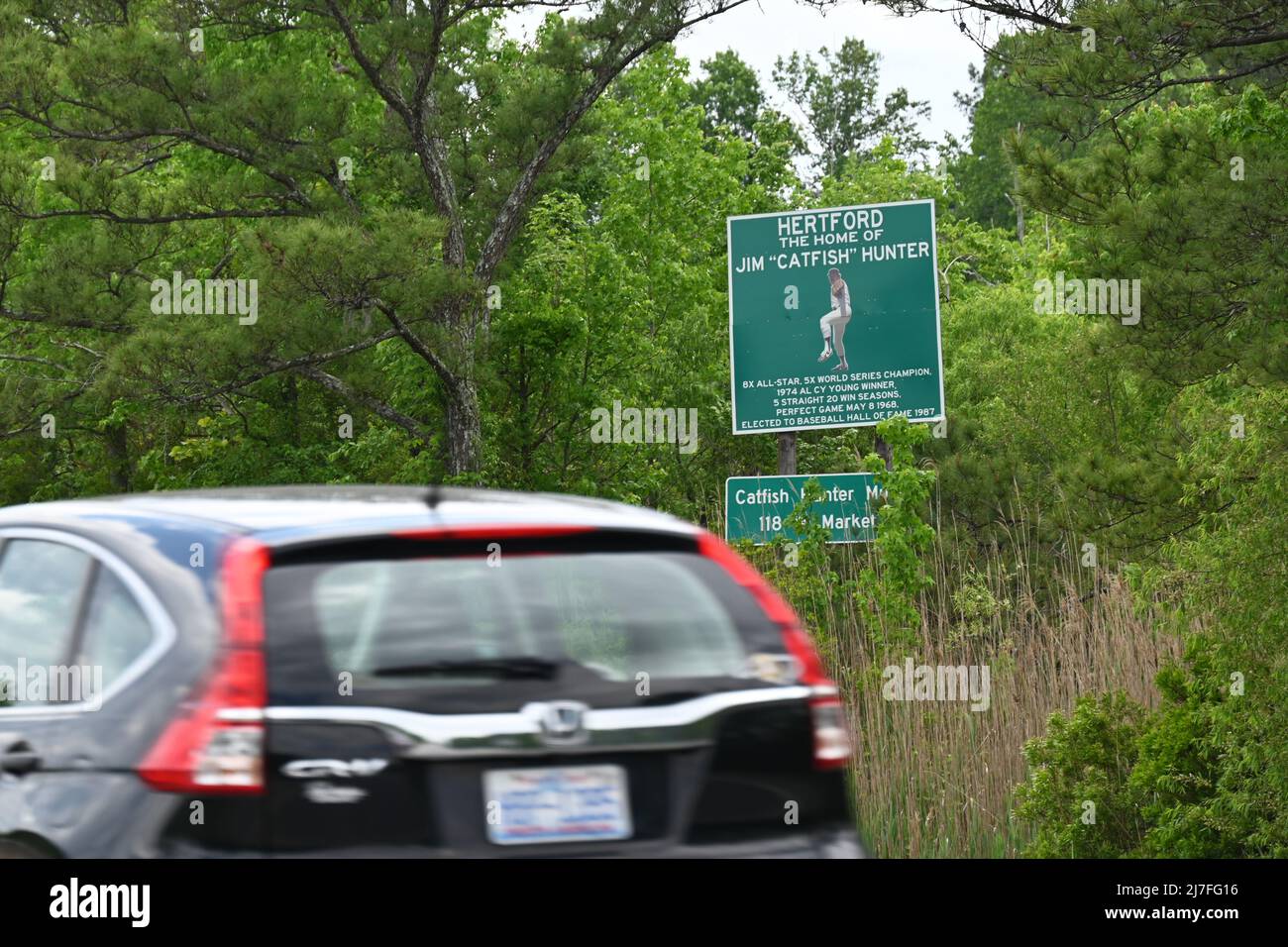 Hommage en bord de route au joueur de baseball Jim 'Catfish' Hunter, héros de la ville natale dans la petite ville de Hertford, Caroline du Nord Banque D'Images