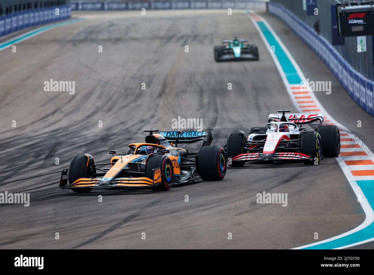 03 RICCIARDO Daniel (aus), McLaren F1 Team MCL36, 20 MAGNUSSEN Kevin (den), Haas F1 Team VF-22 Ferrari, action pendant la Formule 1 Crypto.com Grand Prix de Miami 2022, 5th tour du Championnat du monde de Formule 1 de la FIA 2022, sur l'Autodrome international de Miami, du 6 au 8 mai, 2022 à Miami Gardens, Floride, États-Unis d'Amérique - photo : Florent Gooden/DPPI/LiveMedia Banque D'Images