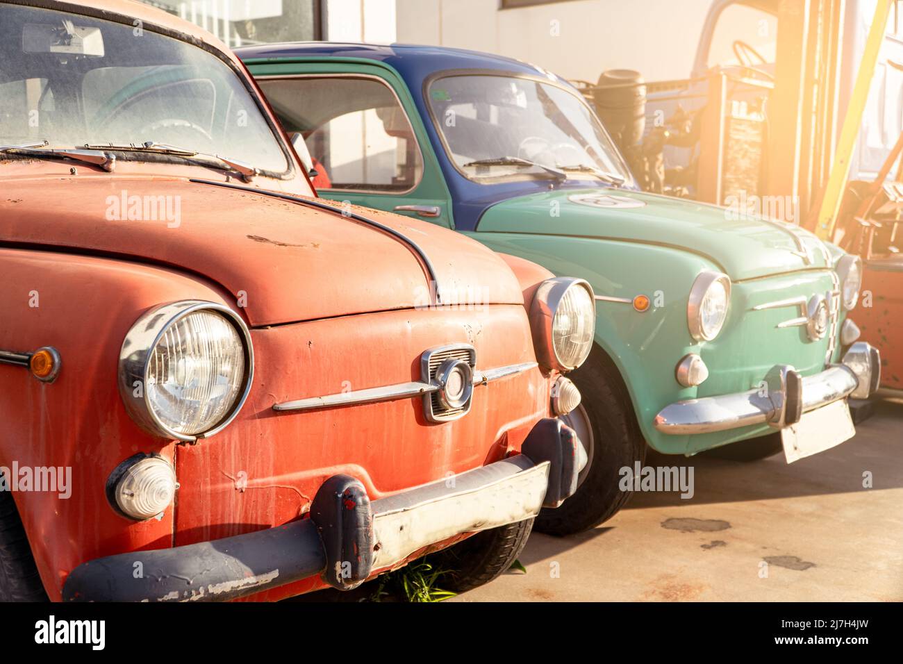 voitures anciennes et anciennes. voiture classique collectant une voiture utilitaire vintage Banque D'Images