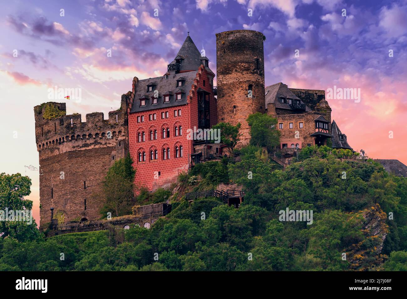 Château de Schonburg sur la rive du Rhin en Allemagne Banque D'Images