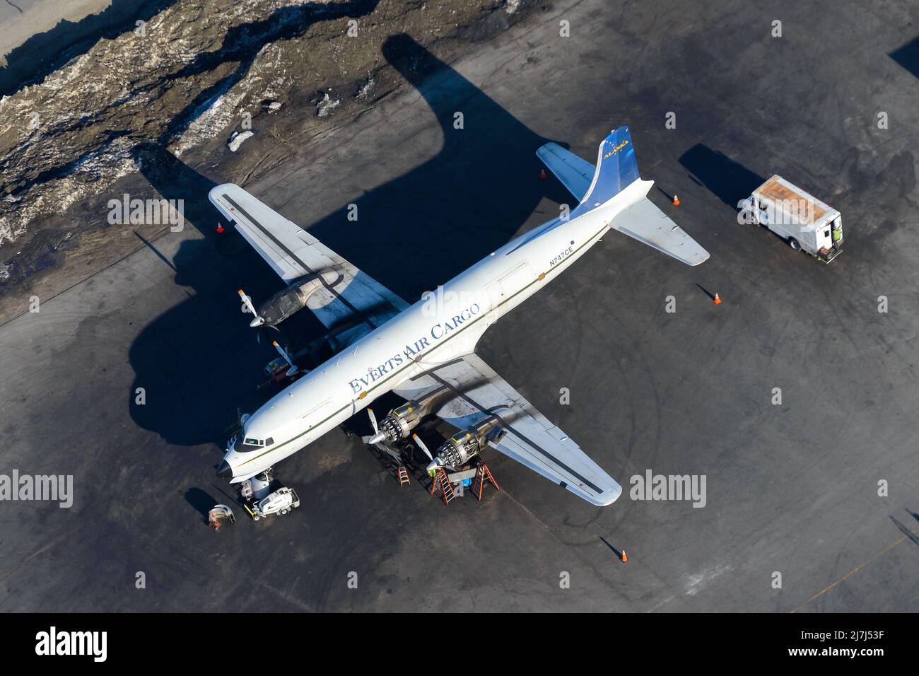 Everts Air Cargo C-188A Liftmaster. Avion DC-6 (version DC-6A) d'Everts Air Cargo. Avion équipé de moteurs radiaux P&W R-2800. Banque D'Images
