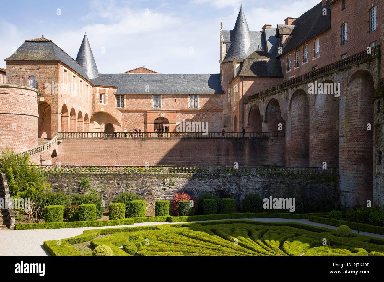 Le Palais de la Berbie en briques médiévales, ou le Château de l'évêque, à Albi, en France, fait partie du site classé au patrimoine mondial de l'UNESCO. Banque D'Images