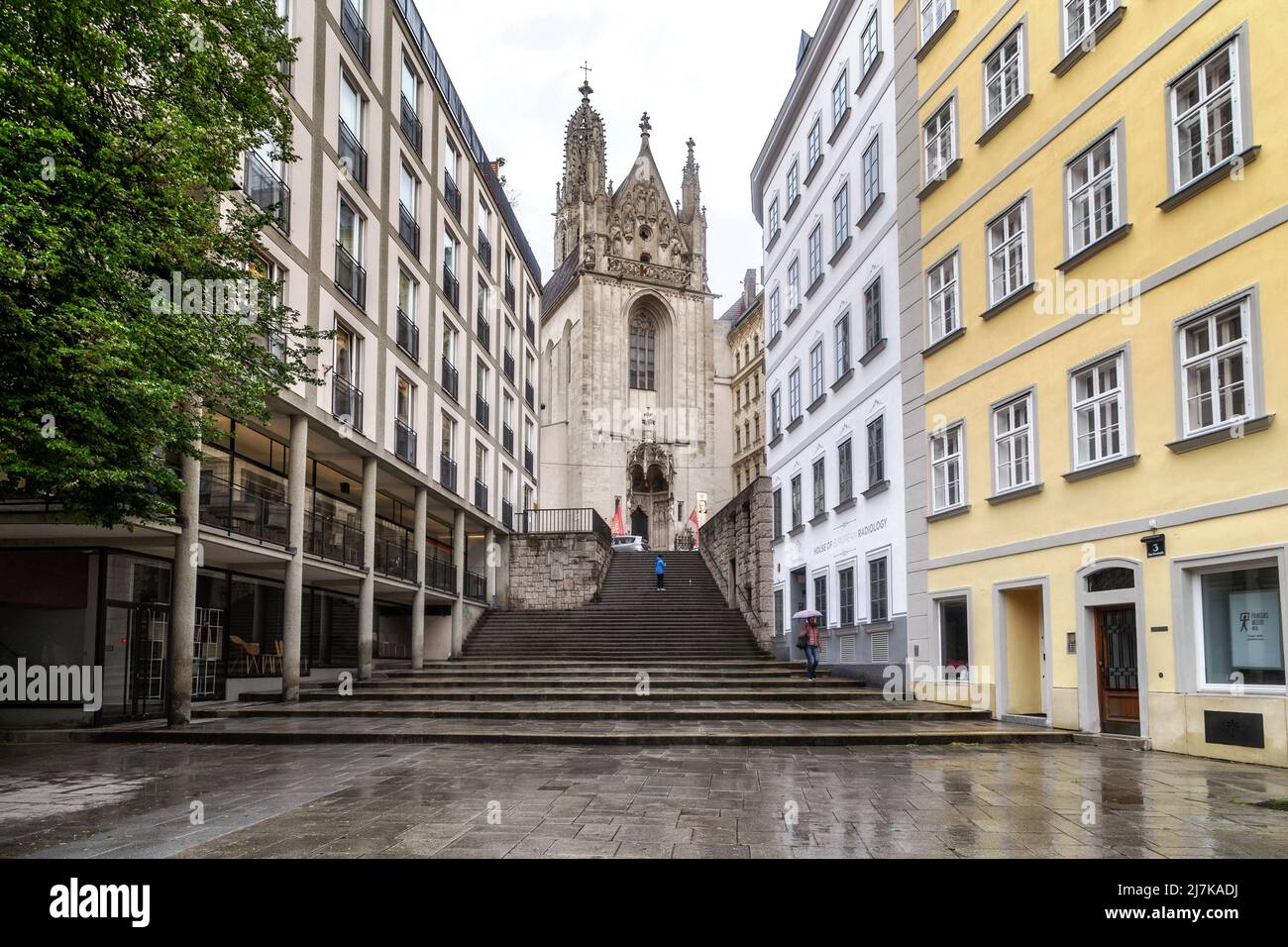 VIENNE, AUTRICHE - 22 MAI 2019 : c'est l'un des plus anciens bâtiments de la capitale autrichienne - l'église catholique gothique Maria am Gestade. Banque D'Images