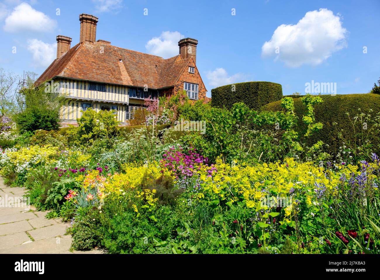 Great Dixter Spring Garden, East Sussex, Royaume-Uni Banque D'Images