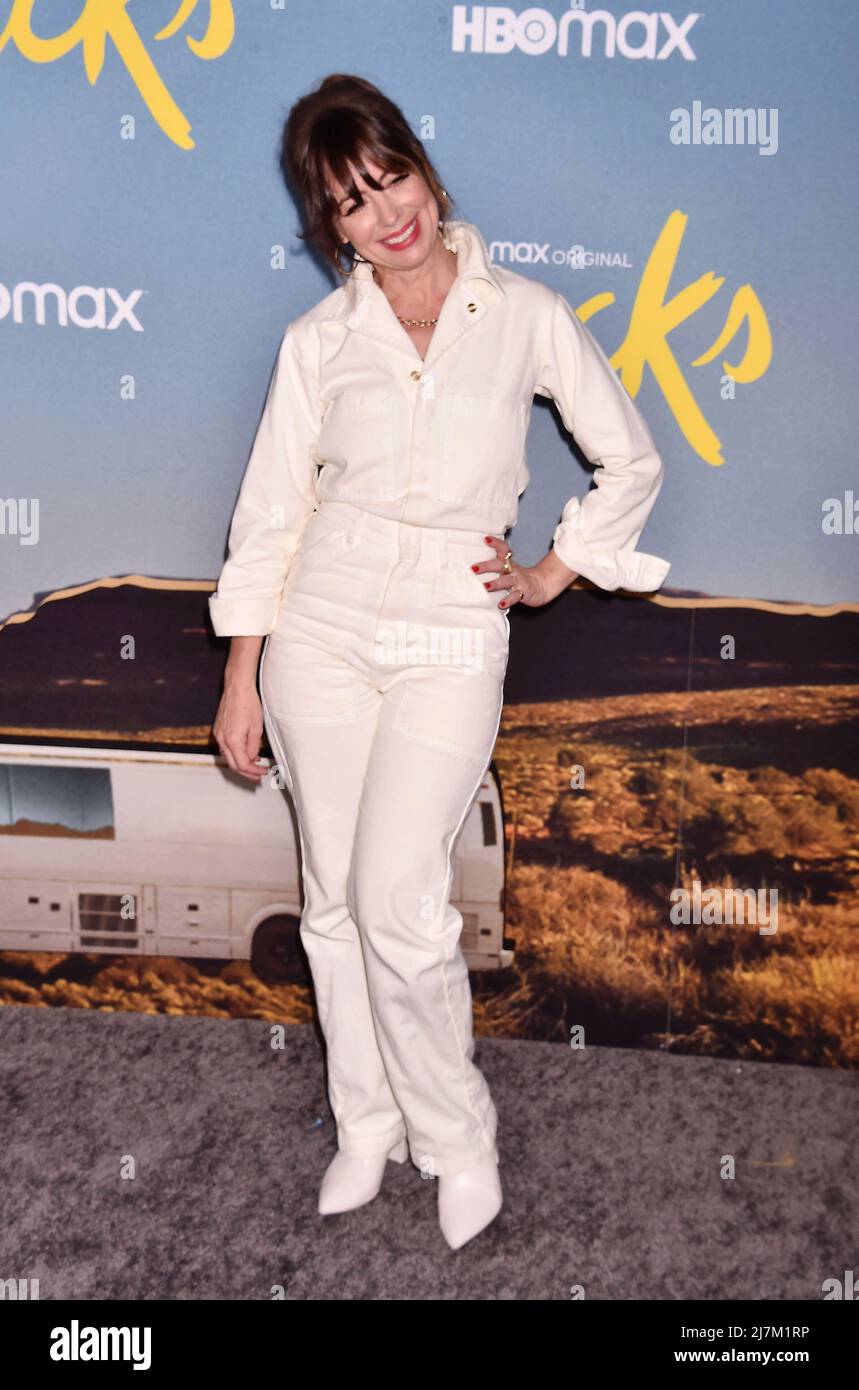 LOS ANGELES, CA - 09 MAI : Natasha Leggero participe à la première saison 2 de HBO Max's 'Hackss' au DGA Theatre Complex le 09 mai 2022 à Los Angeles Banque D'Images
