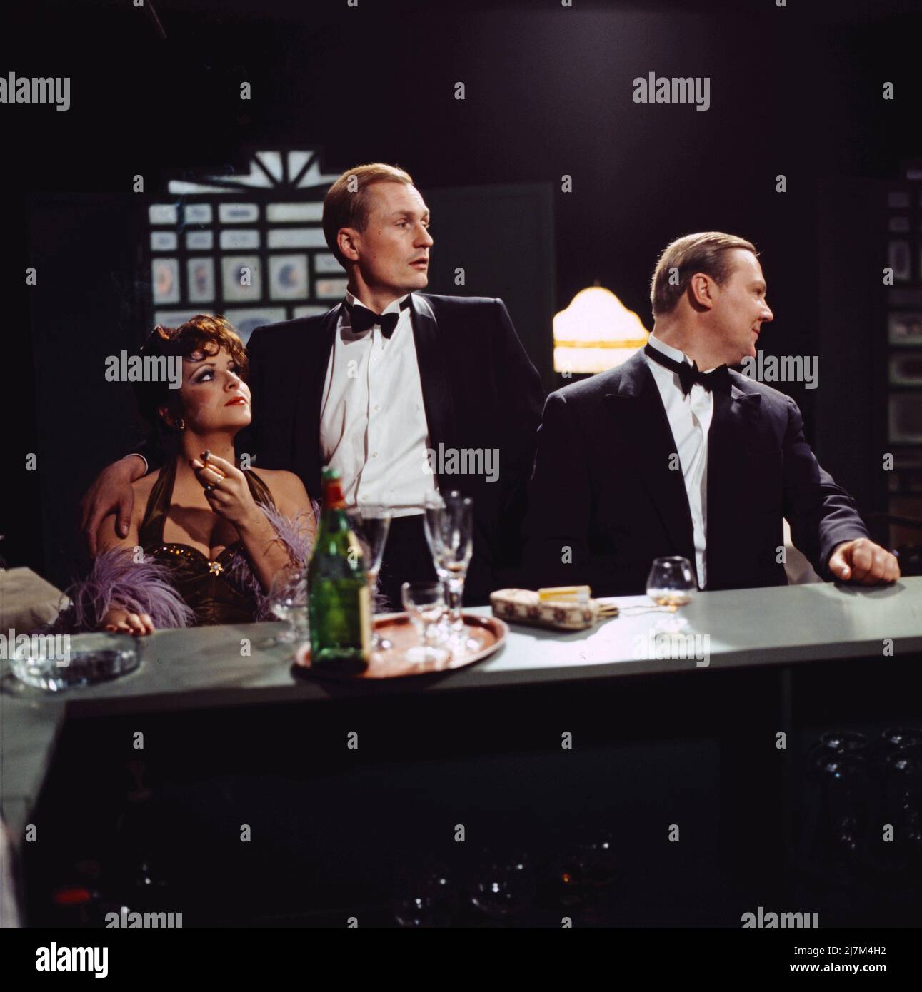 Reihard Heydrich - Directeur des Todes, ZDF Historienfilm, Deutschland, 1977, Regie: Heinz Schirk, Szene: Yvonne René, Dietrich Mattausch, Edgar Hoppe. Reinhard Heydrich - responsable des terreurs, TV historica film, Allemagne, 1977, réalisé par Heinz Schirk, scène: Yvonne René, Dietrich Mattausch, Edgar Hoppe Banque D'Images