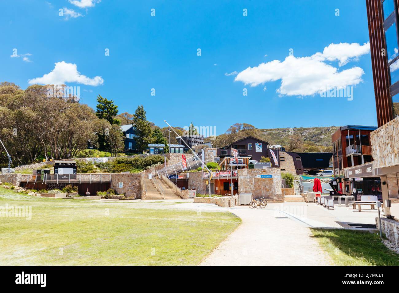 Falls Creek Village en été en Australie Banque D'Images