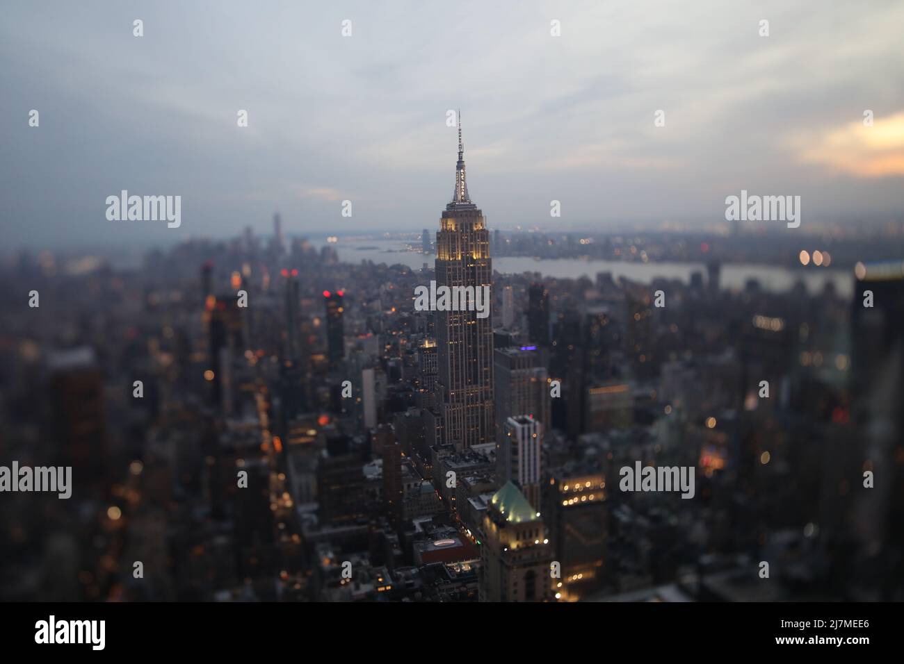 Empire State Building, New York la nuit Banque D'Images
