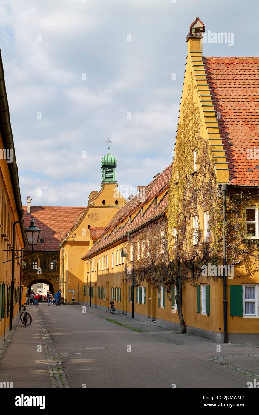 Allemagne Bavière route romantique. Augsbourg. Fuggerei, le plus ancien complexe de logements publics au monde encore en service Banque D'Images