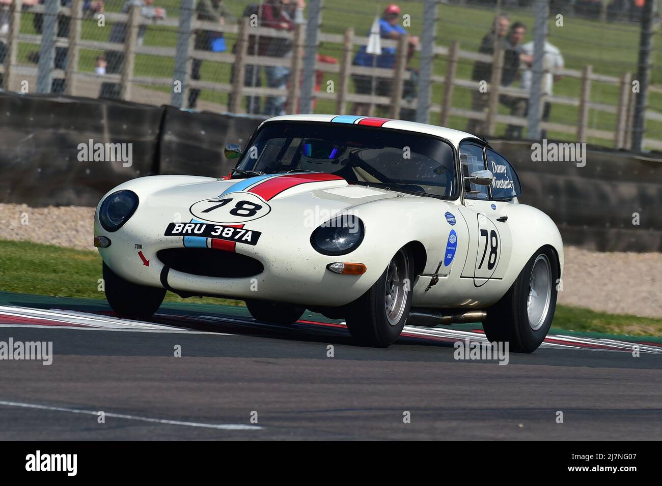 Danny Winstanley, Jaguar E-Type, Jaguar Classic Challenge pour les voitures Jaguar d'avant 1966, une course de soixante minutes avec l'option d'un second pilote, Donington Banque D'Images