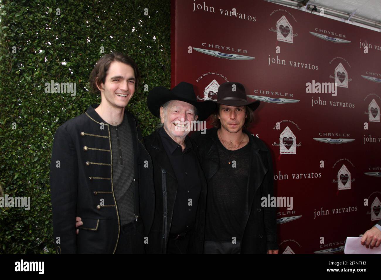 Micah nelson and lukas nelson Banque de photographies et d’images à ...