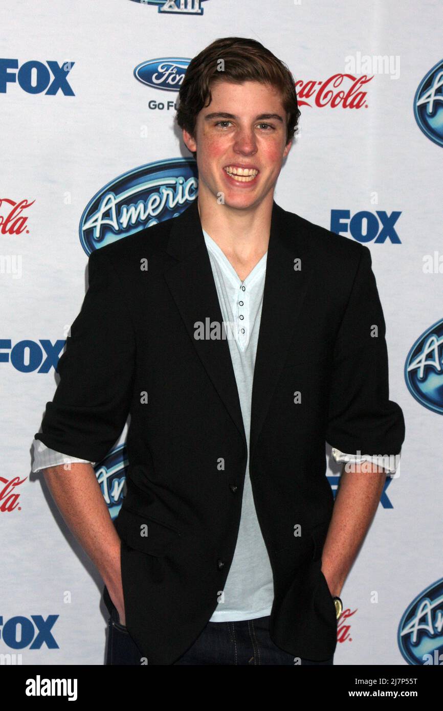 LOS ANGELES - 20 FÉVRIER : Sam Woolf à l'American Idol 13 finalistes Party à Fig & Olive le 20 février 2014 à West Hollywood, CA Banque D'Images