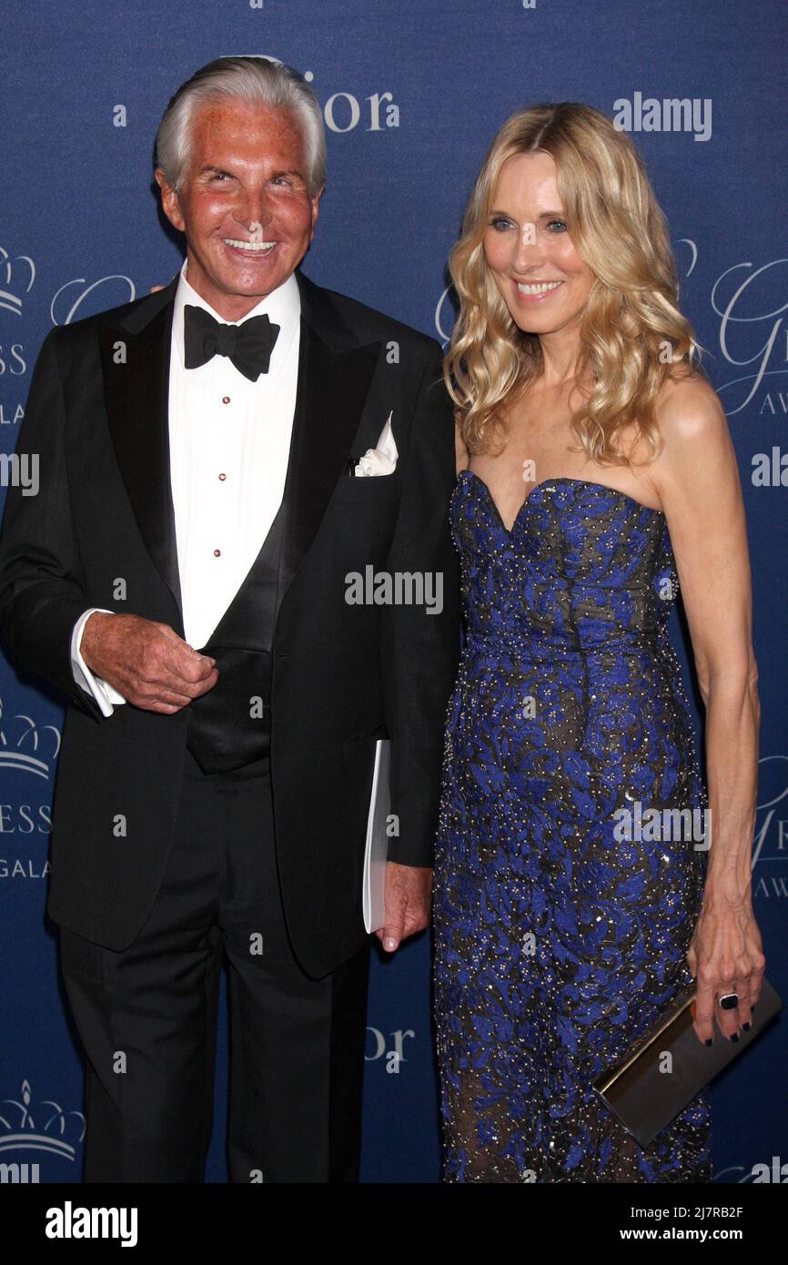 LOS ANGELES - octobre 8 : George Hamilton, Alana Stewart au gala 2014 de la Fondation Princess Grace à l'hôtel Beverly Wilshire le 8 octobre 2014 à Beverly Hills, CA Banque D'Images