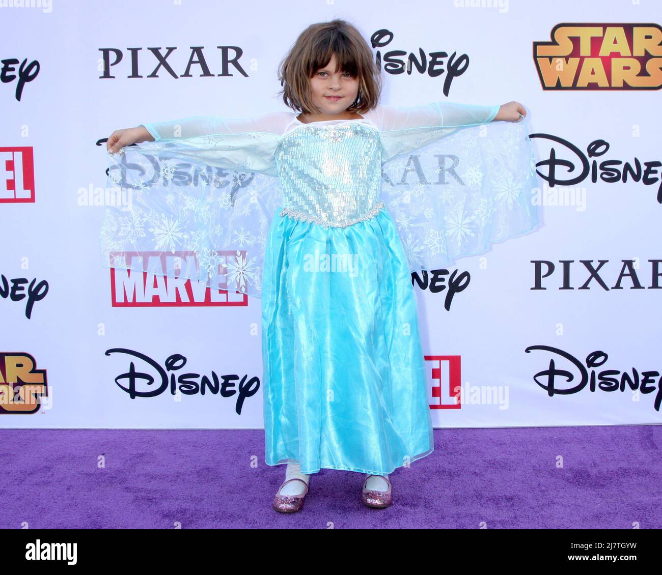 LOS ANGELES - octobre 1 : Natalia Scout Lee Stafford à l'événement VIP Disney Halloween au magasin de produits de consommation de Disney le 1 octobre 2014 à Glendale, CA Banque D'Images