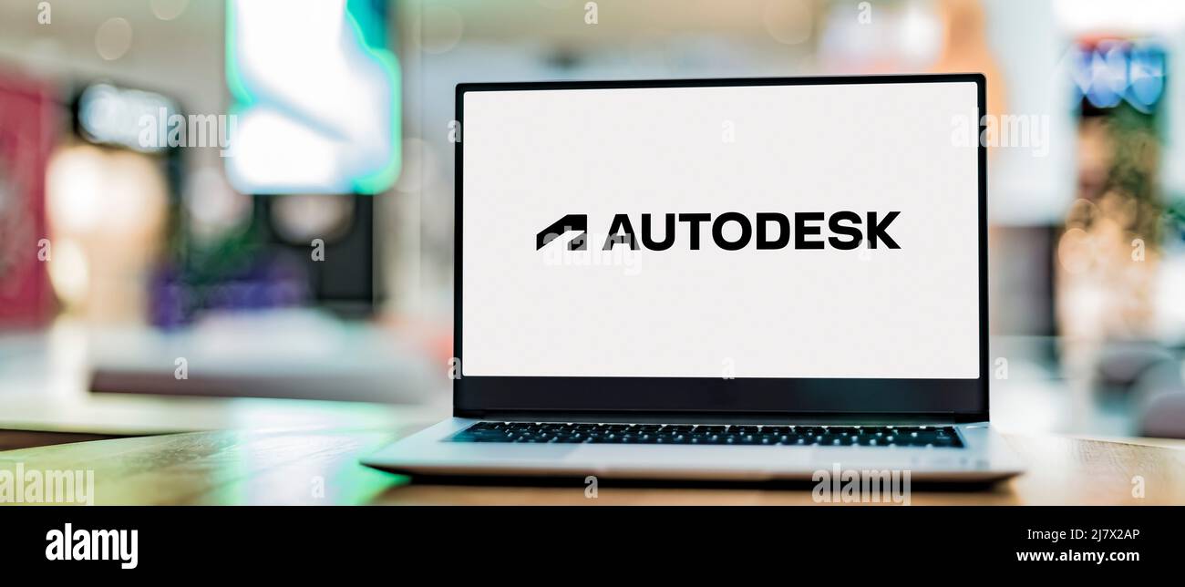 POZNAN, POL - APR 7, 2022: Ordinateur portable affichant le logo d'Autodesk, un producteur américain de logiciels pour l'architecture, l'ingénierie, la construction Banque D'Images