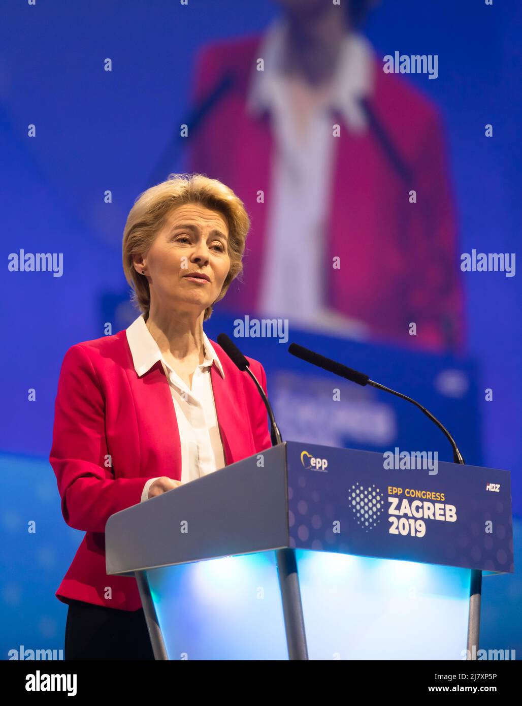 Ursula von der Leyen en tant que première femme Présidente de la Commission européenne lors du Congrès du PPE à Zagreb, en Croatie, le 20 novembre 2019 Banque D'Images