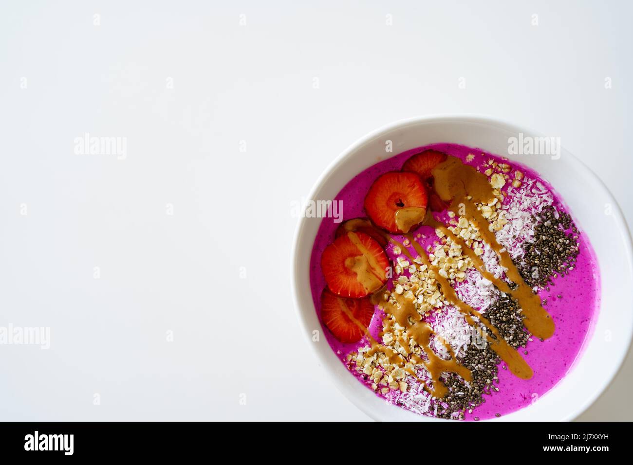 Santé Pitaya Raspberry Bowl Smoothie petit déjeuner Banque D'Images
