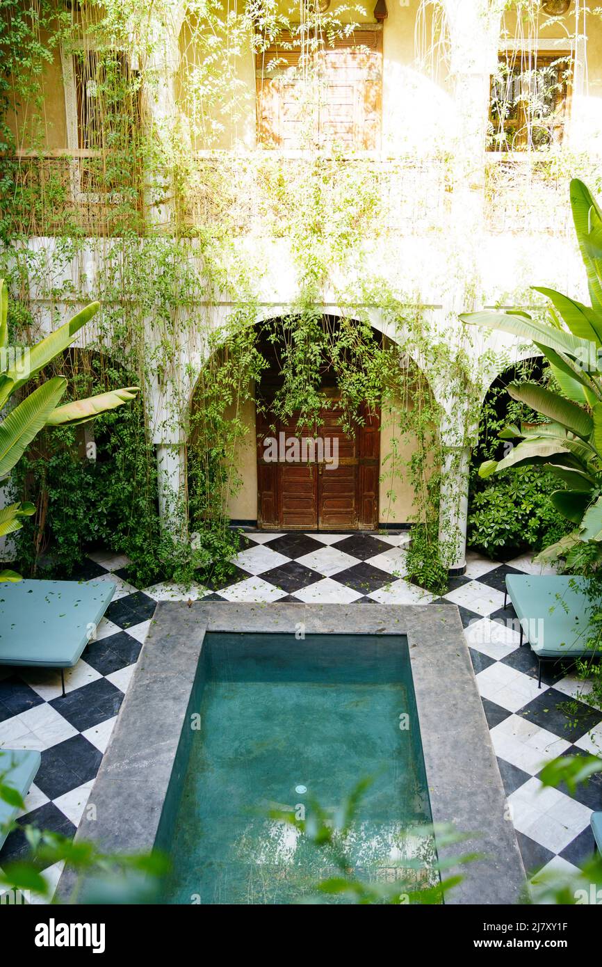 Voyager au Maroc. Riad traditionnel à Marrakech. Banque D'Images