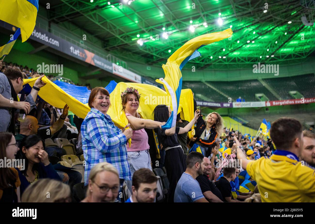 Ukrainische fans im Borussia Park Borussia Mönchengladbach - Ukraine 11.05.2022, Fussball; Saison 2021/22 Foto: Moritz Müller Copyright (nur für journalistische Zwecke) par : Moritz Müller, Wilhelm-Raabe-Str.18, 40470 Düsseldorf. Tél 0211-13954918. MB.: 0176-81034275; Honorar zzgl. 7 % UmSt. + Belegextar; Commerzbank, Konto: 3813045, BLZ: 30040000; IBAN: DE49 3004 0000 0381 3045 00; Finanzamt Düsseldorf-Nord, Steuernummer: 105/5193/1677 Banque D'Images