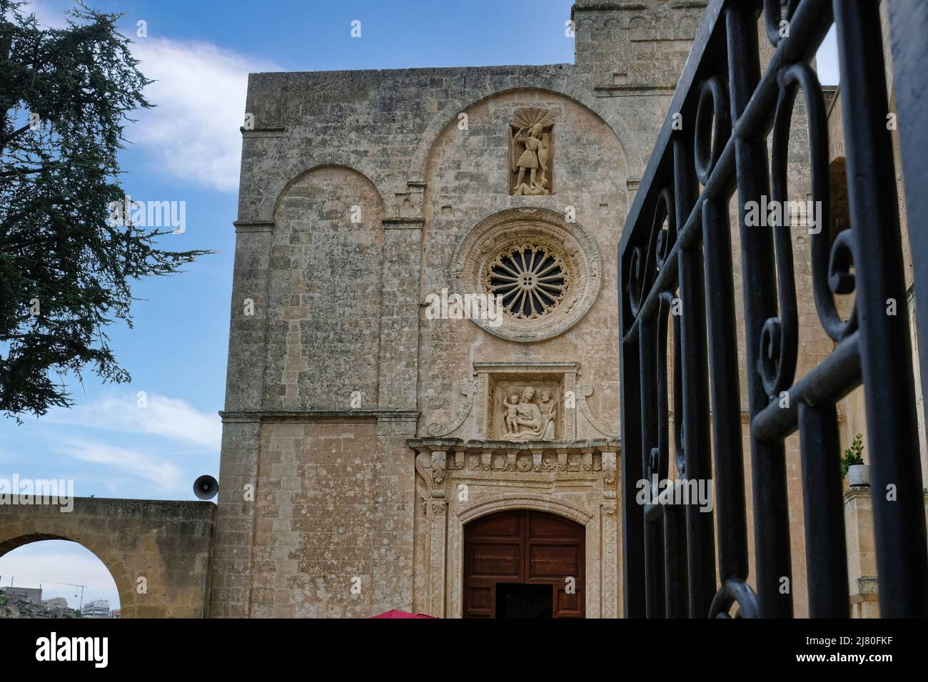 Le Sanctuaire de Santa Maria della Palomba à Matera est une église romane-Renaissance catholique qui incorpore l'ancienne église de roche à l'intérieur. Banque D'Images