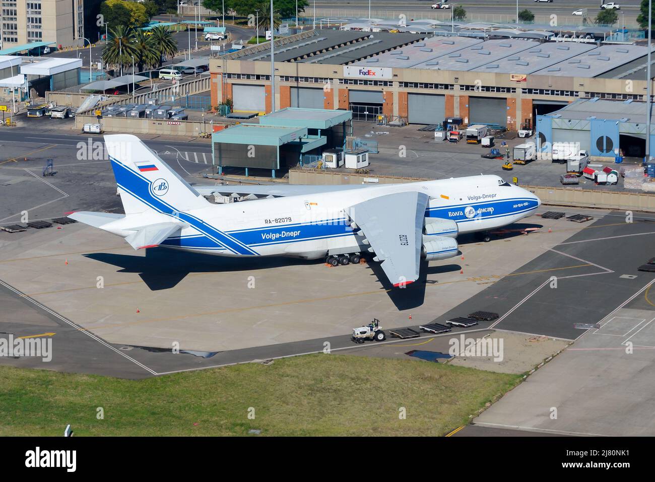 Avion cargo antonov 124 Banque de photographies et d’images à haute