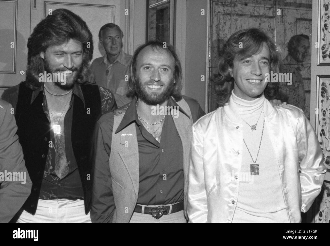 Barry Gibb, Maurice Gibb et Robin Gibb des Bee Gees lors d'une conférence de presse faisant la promotion du film, Sgt. Pepper's Lonely Hearts Club Band au Beverly Wilshire Hotel, Beverly Hills, Californie. Juillet 1978 crédit : Ralph Dominguez/MediaPunch Banque D'Images