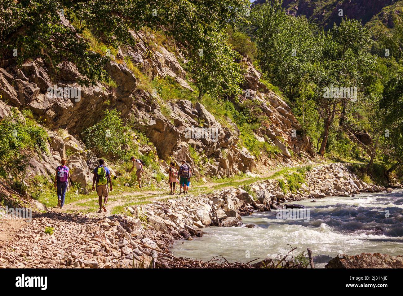 Trekking dans les contreforts de Tian Shan Banque D'Images