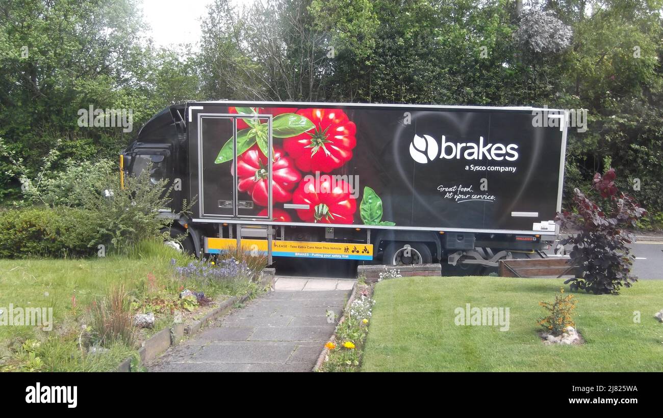 Freins une fourgonnette de livraison Sysco, Lancashire, Royaume-Uni, 12-05-2022, camion de livraison de produits alimentaires Angleterre Banque D'Images