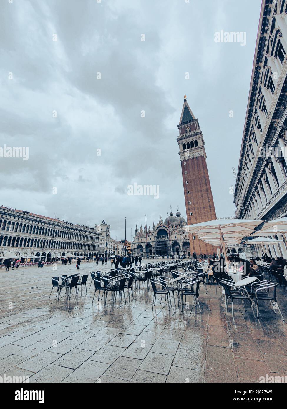 Place Saint-Marc sous la pluie, Venise Banque D'Images