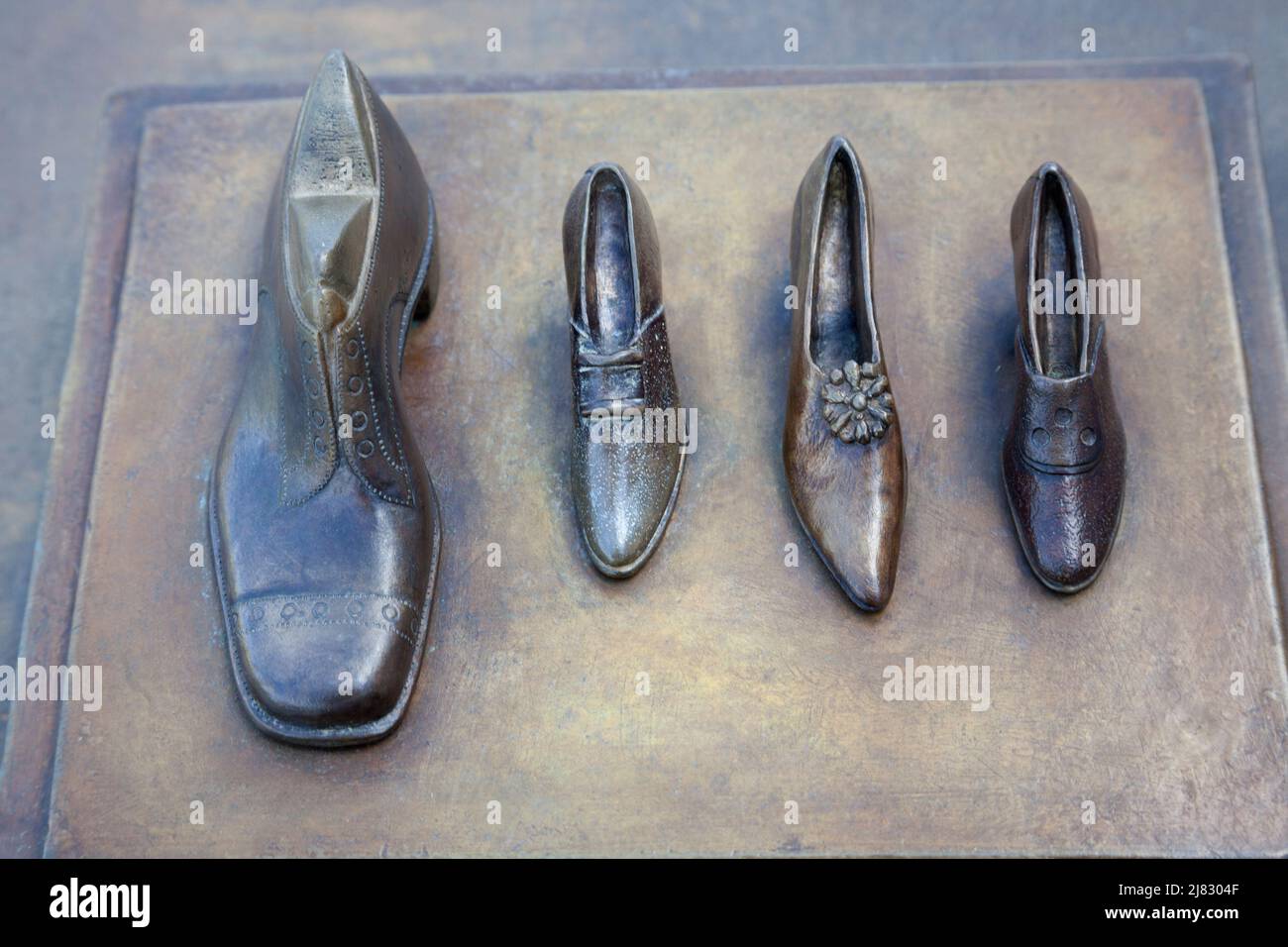 Shoemaking shoes Banque de photographies et d'images à haute résolution -  Alamy