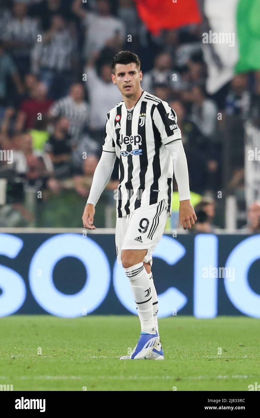 Alvaro Morata, l'avant espagnol de Juventus, regarde pendant la finale de  Coppa Italia entre Juventus et Inter au stade Olimpico de Rome, au centre  de l'Italie, le 11 mai 2022 Photo Stock -