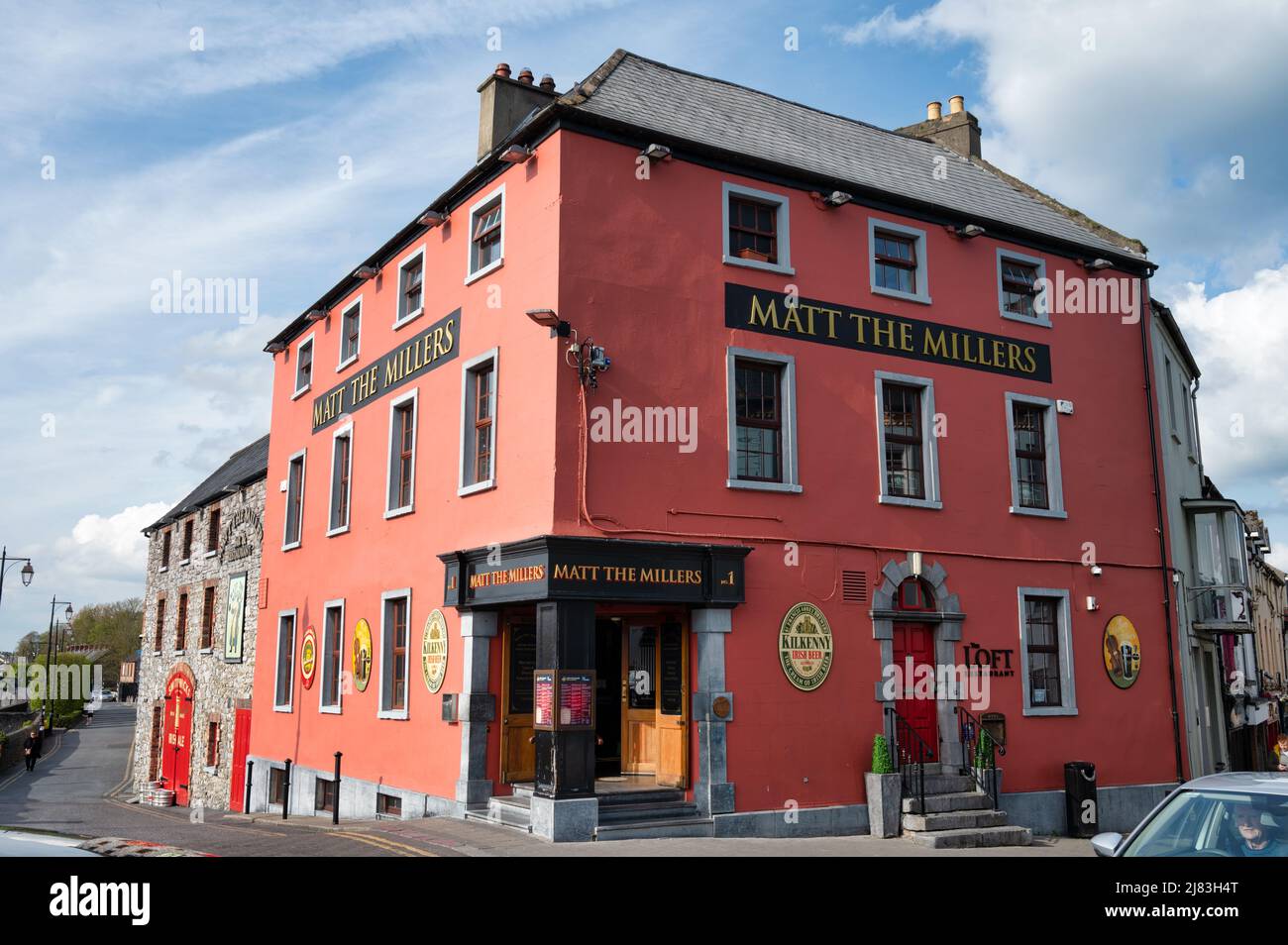 Kilkenny, Irlande - 20 avril 2022 : Matt The Millers Bar à Kilkenny, Irlande. Banque D'Images