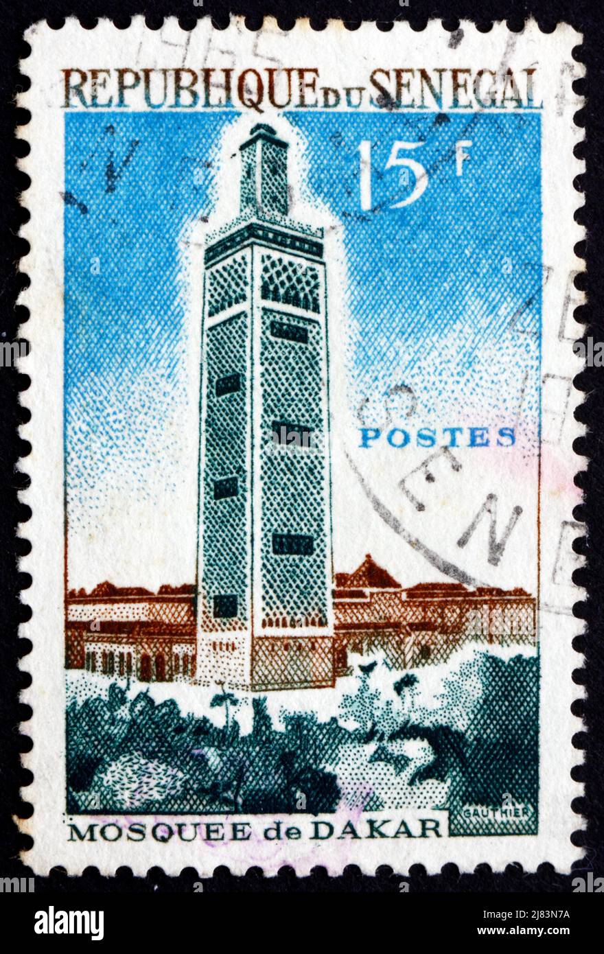 SÉNÉGAL - VERS 1964 : un timbre imprimé au Sénégal montre la Mosquée, Dakar, vers 1964 Banque D'Images