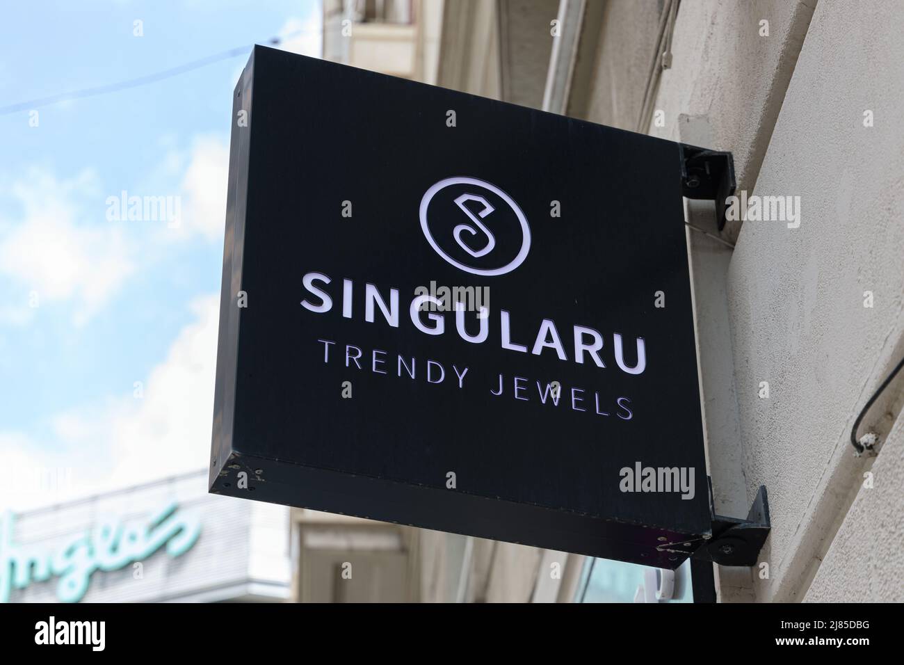 VALENCIA, ESPAGNE - 05 MAI 2022 : Singularu est une entreprise espagnole de bijoux Banque D'Images